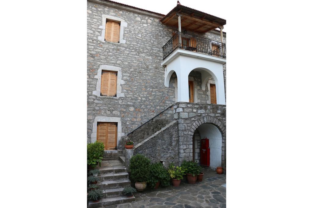 Maleatis Apollo Guesthouse กอสมาส ภายนอก รูปภาพ